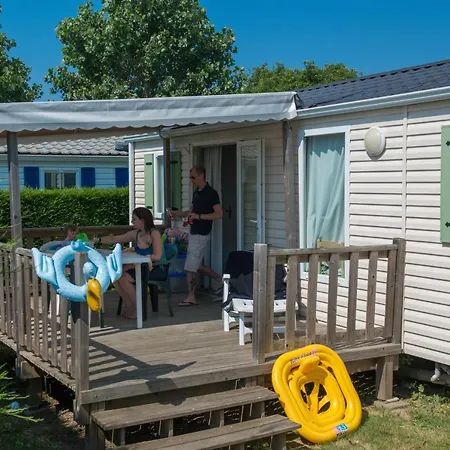 Camping Sunissim L'ocean 5* By Locatour Kemping Brem-Sur-Mer